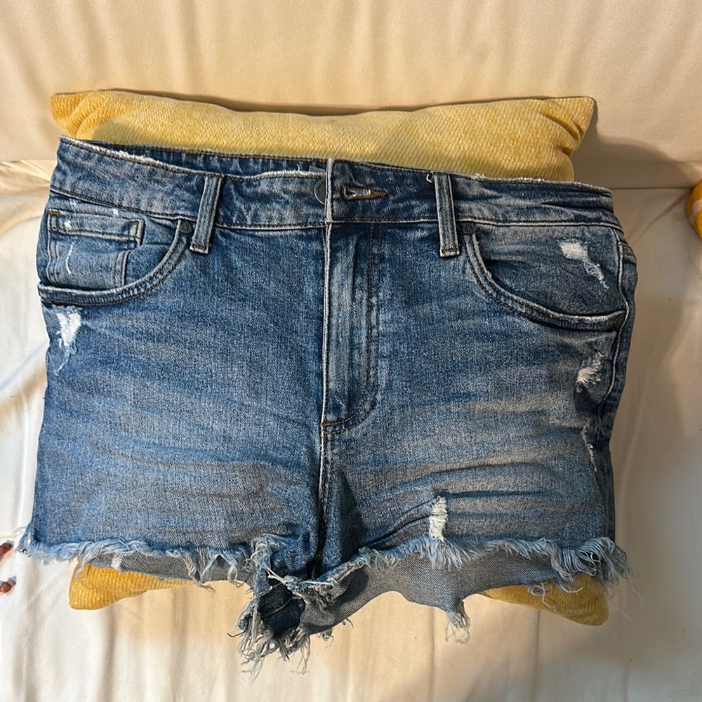 Kut from the Kloth Blue Jean Shorts Distressed